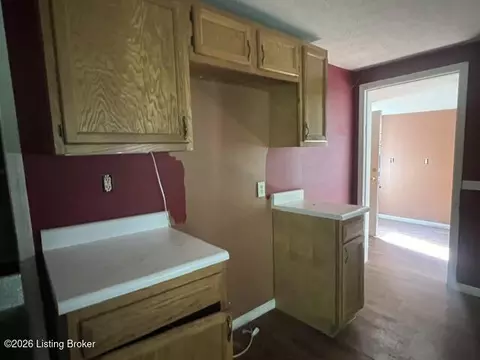 Entry Way - 21 Knox St, Corbin, KY 40701 photo 2 of 2