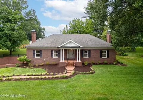 5523 Apache Rd, Louisville, KY 40207