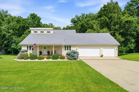 4811 Hickory Hollow Ln, Shepherdsville, KY 40165