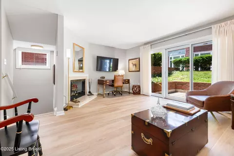 638 S 2nd St UNIT 1, Louisville, KY 40202