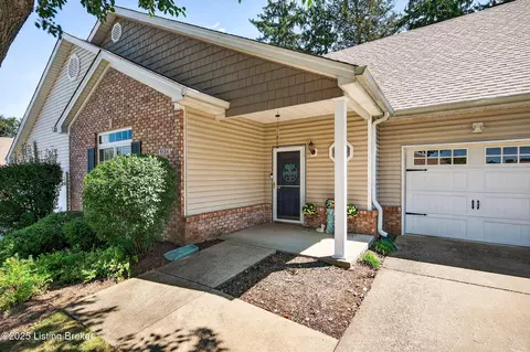 5134 Southern Charm Ln, Louisville, KY 40219