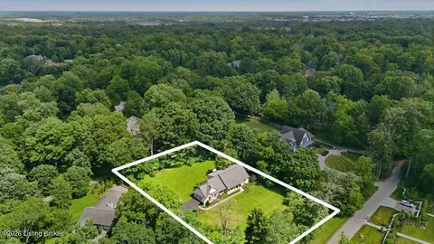 1705 Cold Springs Rd, Anchorage, KY 40223