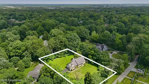 1705 Cold Springs Rd, Anchorage, KY 40223