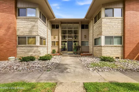 2705 Riedling Dr #7, Louisville, KY 40206