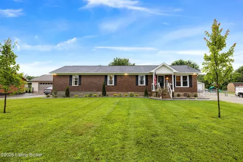 380 Oak Run Dr, Mount Washington, KY 40047
