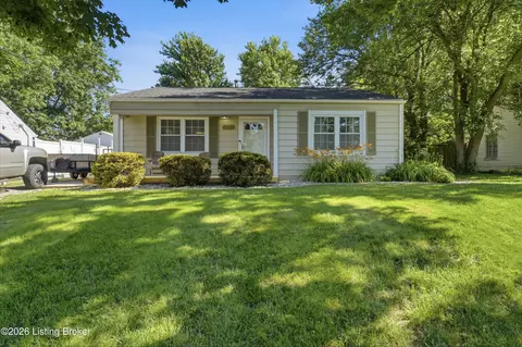 1705 Lakeside Dr, Shelbyville, KY 40065