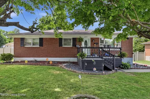 6002 Apex Dr, Louisville, KY 40219