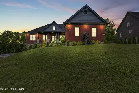 155 Goodlett Kilner Ct, Mount Washington, KY 40047