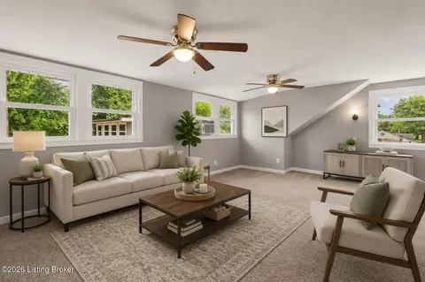 9903 Ponder Ln, Louisville, KY 40272