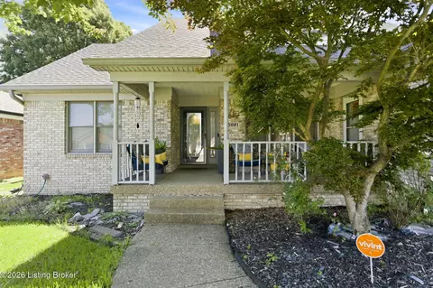 5021 Hunters Point Cir, Louisville, KY 40216