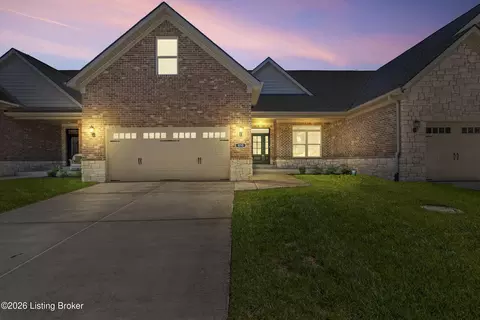 810 Katie Ln, New Albany, IN 47150