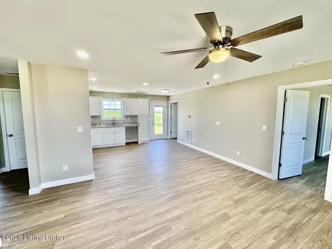 Living - 1574 Old Perryville Loop, Springfield, KY 40069 photo 2 of 3