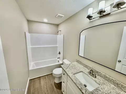 Bath - 1574 Old Perryville Loop, Springfield, KY 40069 photo 3 of 3