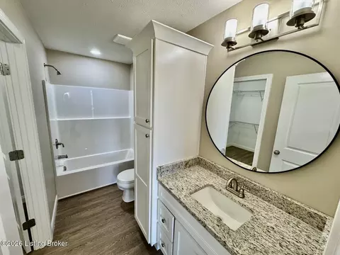 Bath - 1574 Old Perryville Loop, Springfield, KY 40069 photo 1 of 3