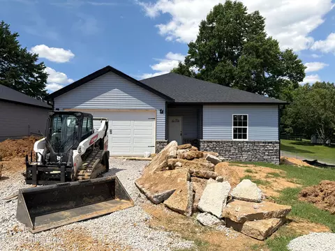 333 First St # B, Vine Grove, KY 40175