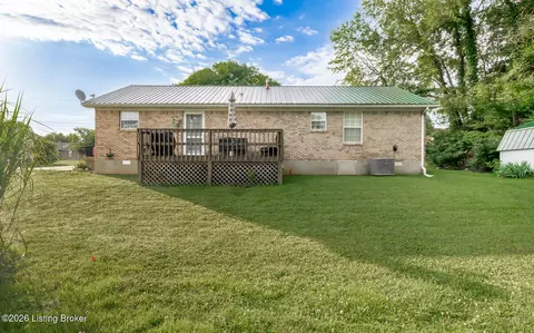 Exterior - 181 Eathan Ct, Mount Washington, KY 40047 photo 4 of 8
