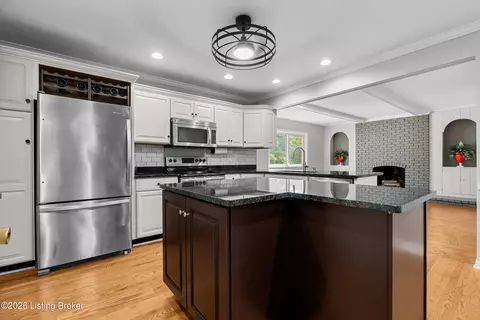 3128 Mylanta Pl, Louisville, KY 40220