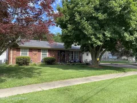 9512 Shoshone Way, Louisville, KY 40258