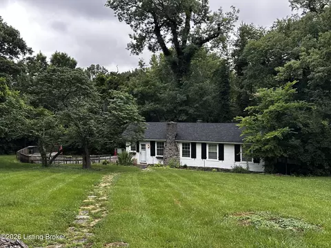 8330 Ballardsville Rd, Crestwood, KY 40014