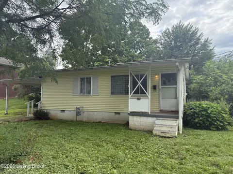 706 Bland St, Brandenburg, KY 40108