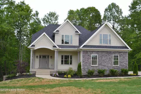 2003 Wooded Oak Ln, Crestwood, KY 40014