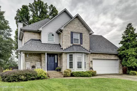 4924 Hunters Point Cir, Louisville, KY 40216