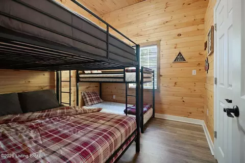 Bedroom - 140 Cochise Rd, Cub Run, KY 42729 photo 7 of 9