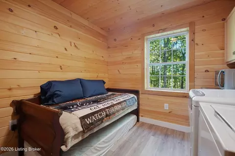 Bedroom - 140 Cochise Rd, Cub Run, KY 42729 photo 9 of 9
