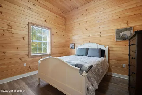 Bedroom - 140 Cochise Rd, Cub Run, KY 42729 photo 6 of 9