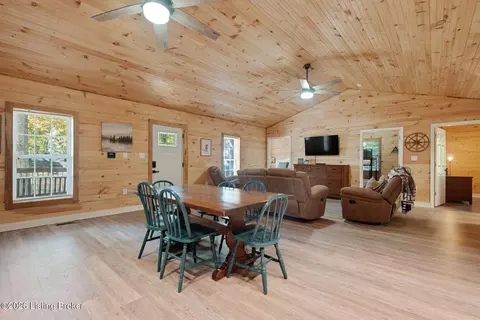 Dining - 140 Cochise Rd, Cub Run, KY 42729 photo 2 of 4