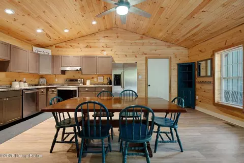 Dining - 140 Cochise Rd, Cub Run, KY 42729 photo 4 of 4