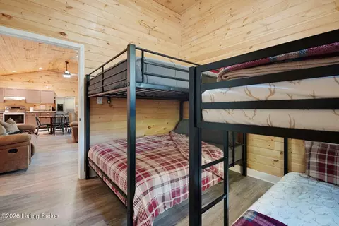 Bedroom - 140 Cochise Rd, Cub Run, KY 42729 photo 8 of 9
