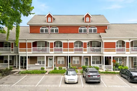 250 Crescent Hill Pl #100, Louisville, KY 40206
