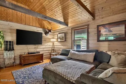 Living - 116 Wolfwood Cir, Pendleton, KY 40055 photo 3 of 3