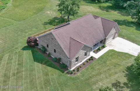 65 Arvin Ave, Brandenburg, KY 40108