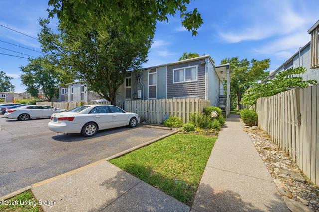 1935 Gardiner Ln #F89, Louisville, KY 40205