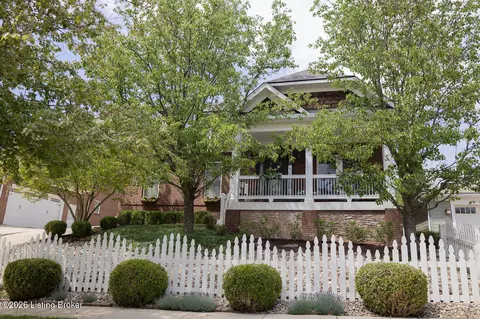 1004 Artisan Pkwy, La Grange, KY 40031