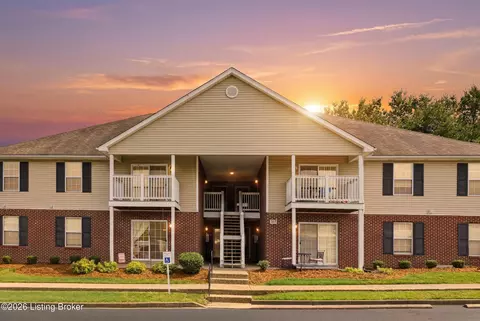 177 Central Blvd, Mount Washington, KY 40047