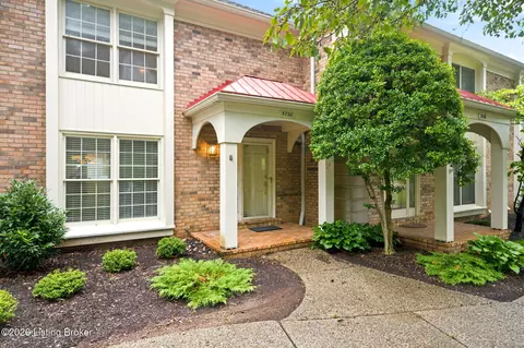 5720 Coach Gate Wynde, Louisville, KY 40207