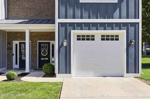 4207 Taylor Cv Ct, Louisville, KY 40220