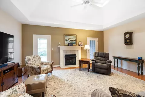 Living - 75 Magnolia Ct, Pendleton, KY 40055 photo 1 of 4
