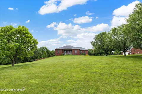 Exterior - 75 Magnolia Ct, Pendleton, KY 40055 photo 3 of 8