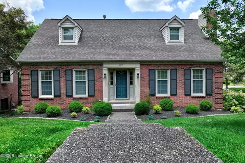 6011 Windsong Ct, Louisville, KY 40207