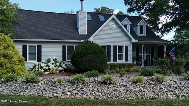 1915 Crystal Dr, La Grange, KY 40031