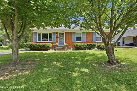 7902 Osborne Dr, Louisville, KY 40222