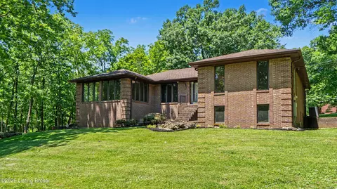 306 Long Run Rd, Louisville, KY 40245