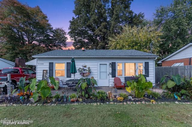 10008 Donau Ln, Louisville, KY 40272