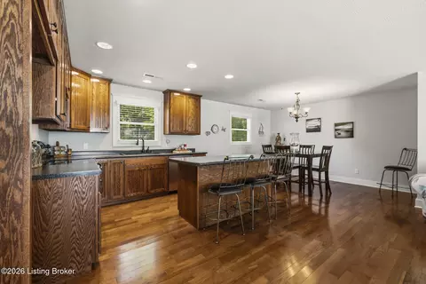 Kitchen - 99 Wren Ln, Bee Spring, KY 42207 photo 6 of 6