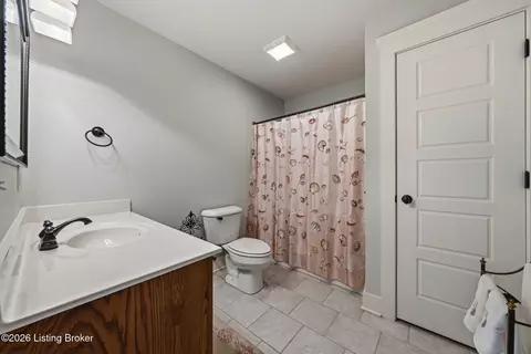 Bath - 99 Wren Ln, Bee Spring, KY 42207 photo 7 of 7