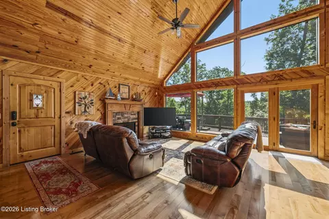 Living - 99 Wren Ln, Bee Spring, KY 42207 photo 2 of 2
